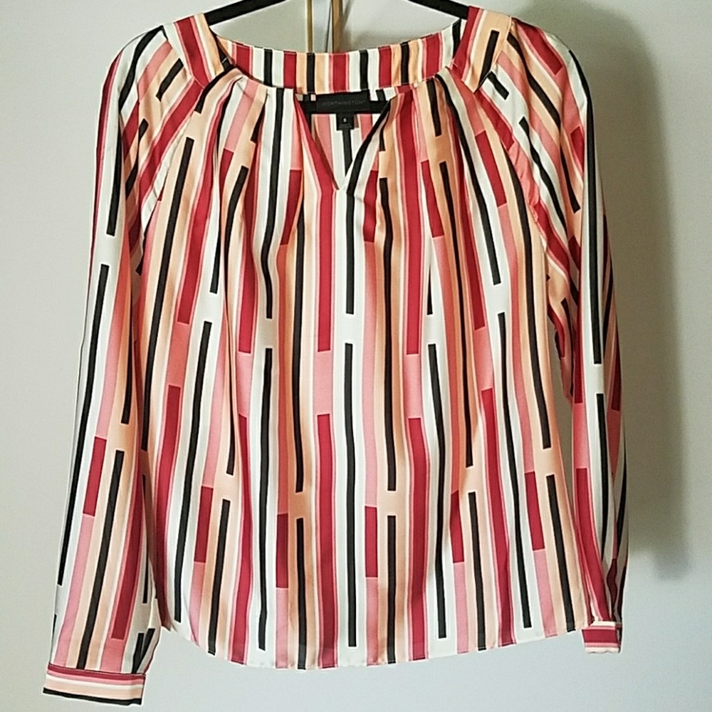 Striped, polyester blouse. Perfect for summer.